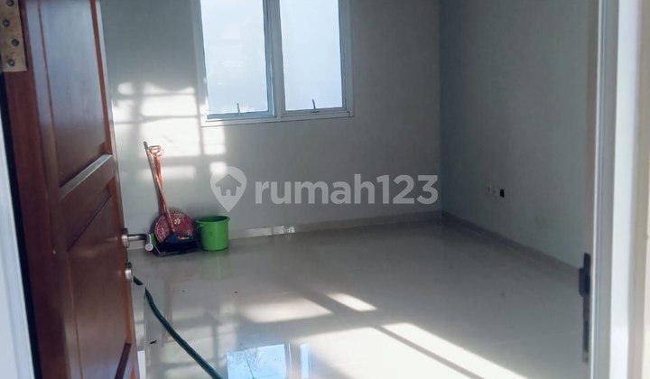Bu! Rumah 2 Lantai Green Bintaro Indah - Harga 1,9 M di Bawah Pasaran 2