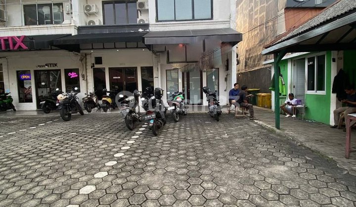 Ruko Disewakan Tahunan – Cilandak, 2 Lantai, SHM, Lokasi Ramai Ruko Disewakan Tahunan – Cilandak, 2 Lantai, SHM, Lokasi Ramai
