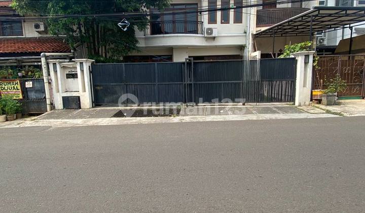 Cilandak – 2-Storey House Suitable for Office, Building Area 500 m²! Cilandak – 2-Storey House Suitable for Office, Building Area 500 m²!