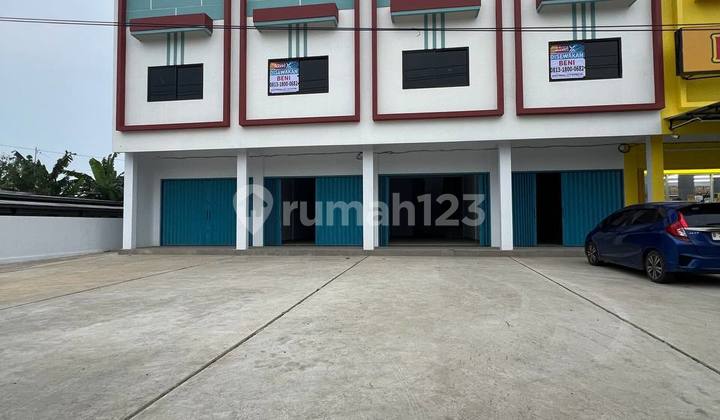 Ruko strategis dan ramai pinggir jalan raya.siap pakai 1