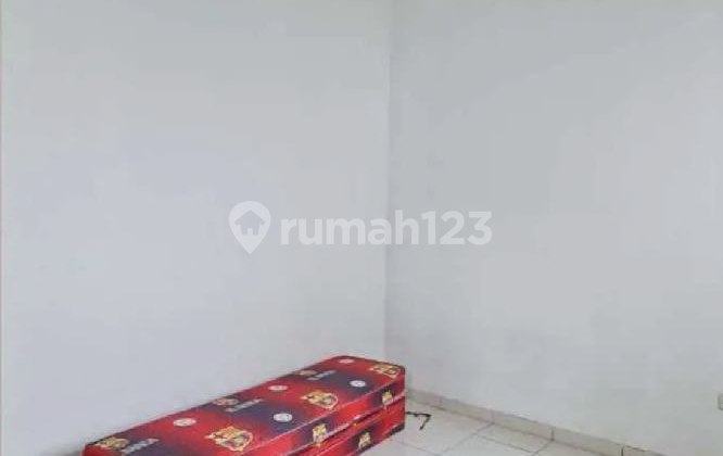 Sewa Rumah Strategis di Kemang Pratama – 2KT, 2KM, Tanpa Sekat, Gas Alam Ready 2