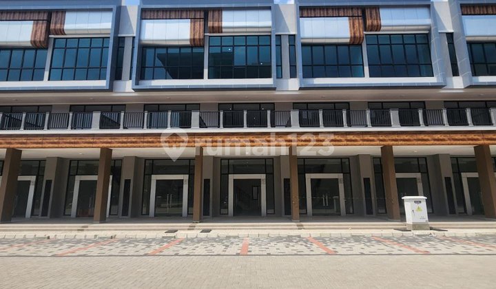 Ruko Langka Crystal Boulevard Summarecon Bekasi – Lokasi Strategis, 3 Lantai Siap Usaha!