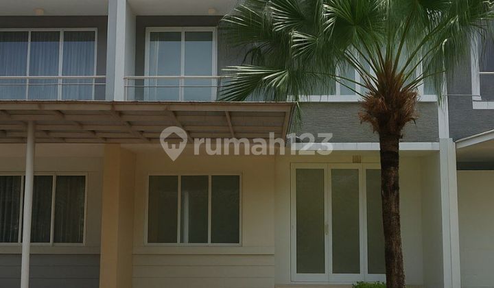 Sewa Rumah 2 Lantai di Cluster Tropical Garden – 3KT, Fasilitas Kolam Renang & Keamanan 24 Jam Sewa Rumah 2 Lantai di Cluster Tropical Garden – 3KT, Fasilitas Kolam Renang & Keamanan 24 Jam