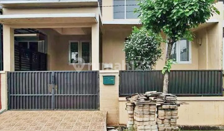 Strategic House for Rent in Kemang Pratama – 2BR, 2 Bath, No Partition, Natural Gas Ready