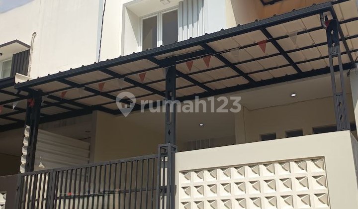 Neat & Spacious House in Galaxy Park Bekasi | Suitable for Families