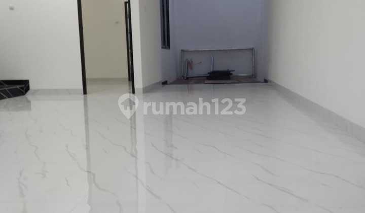 Rumah Baru 2,5 Lantai di Komplek Dolog Jaya – SHM, Lokasi Premium Duren Sawit 2