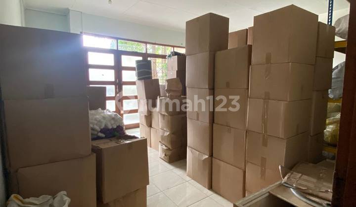 Cilandak – Rumah 2 Lantai Cocok untuk Kantor, Luas Bangunan 500 m²! 2
