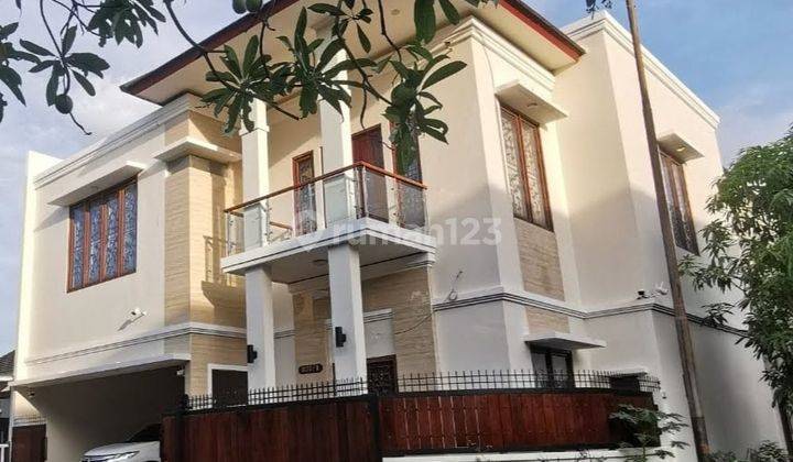 dijual / disewa Rumah Mewah Cantik Banjar Wijaya Hoek furnished  1