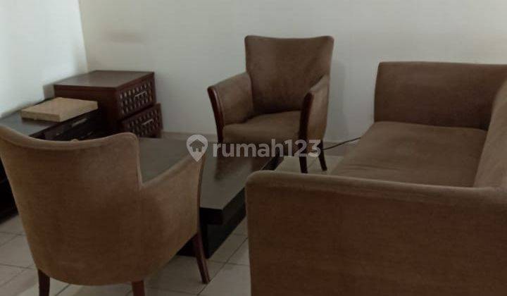 ruang keluarga apartemen ambasador itc 2br investasi