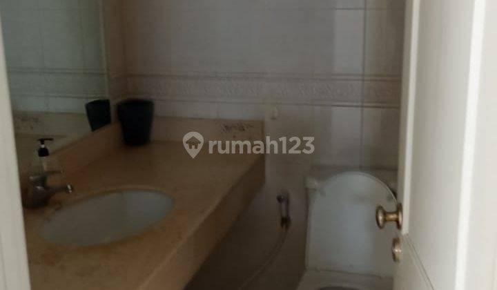 kamar mandi apartemen ambasador itc 2br investasi