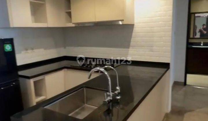 dapur apartemen branz mewah furnished view