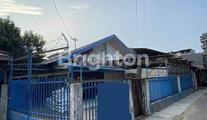 RUMAH TUA HARGA TANAH LUAS DI JELAMBAR JAKARTA BARAT 1