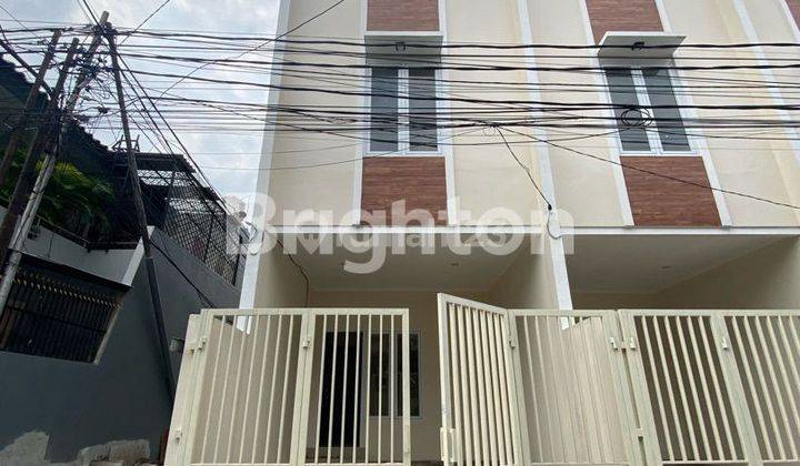 RUMAH BARU 3 LANTAI DI TANJUNG DUREN, DURI KEPA, JAKARTA BARAT, DEKAT PASAR KOPRO, MALL CENTRAL PARK DAN TAMAN ANGGREK 1