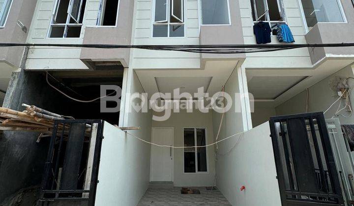 RUMAH CANTIK BANGUNAN BARU FURNISHED 3.5 / 4 LANTAI DI TAMAN RATU, JAKARTA BARAT 2