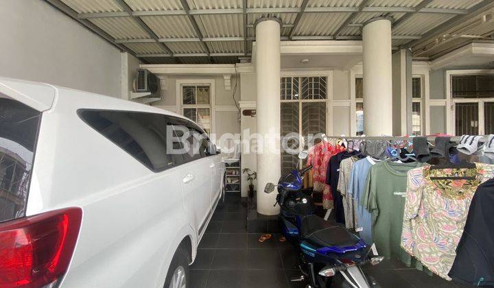 RUMAH 2 LANTAI SEMI FURNISHED DI DALAM KOMPLEK TAMAN SEMANAN, JAKARTA BARAT DI DEKAT PURI, KOSAMBI, DAN GREEN LAKE CITY 2