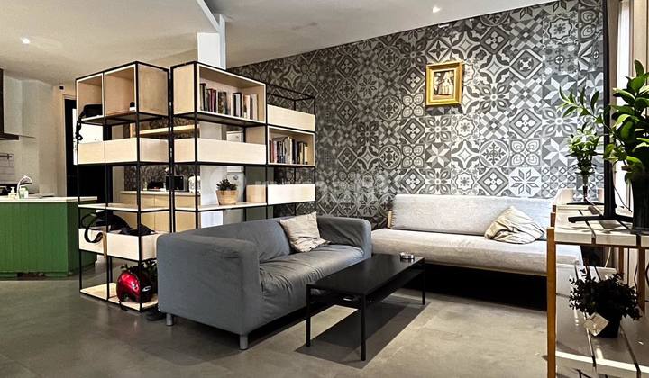 Kost di Kebayoran Baru 545.0 m² SHM