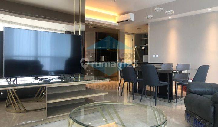 Disewakan Apartment 3 BR One Icon Private Lift  Full Furnish 1