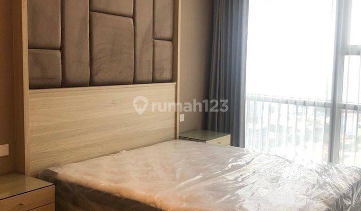 Disewakan Apartment 3 BR One Icon Private Lift  Full Furnish 2