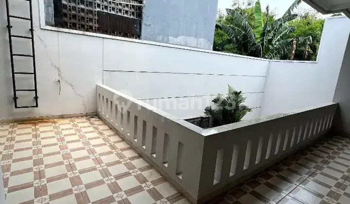 Dijual Rumah Mewah Baru Di Pondok Kelapa Jakarta Timur 2