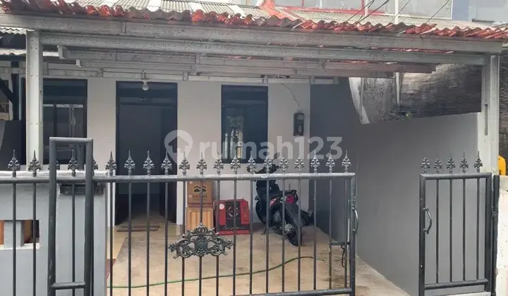 Disewakan Cepat Murah Rumah Di Duren Sawit Jakarta Timur Disewakan Cepat Murah Rumah Di Duren Sawit Jakarta Timur