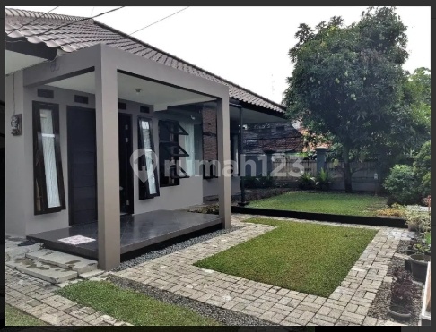 For Sale Spacious House in Strategic Location at Jagakarsa, South Jakarta 1