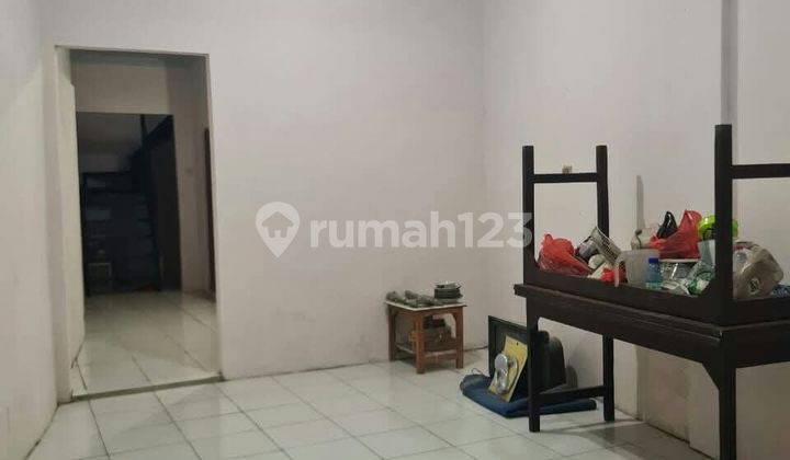 Cheap Rent 2-Story Shop House Strategic Location in Cipayung, East Jakarta 2