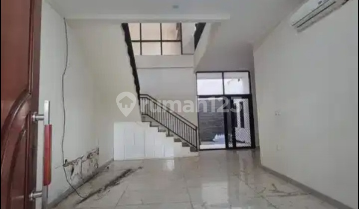 For Rent: Newly Renovated, Ready-to-Occupy House in Rawamangun, East Jakarta
