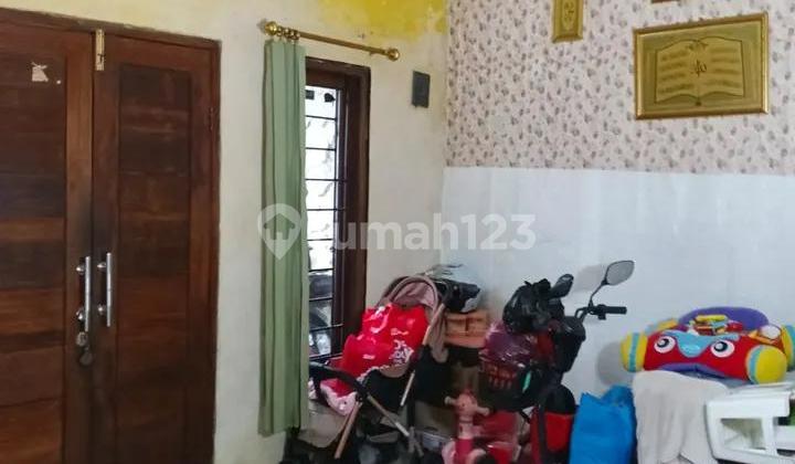 For Rent: 2-Story House in a Strategic Location at Cempaka Putih, Central Jakarta 1