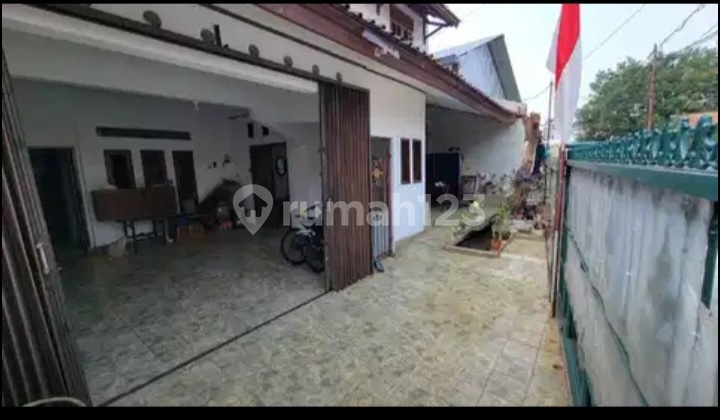 Dijual Cepat Rumah 2 Lantai Lokasi Strategis di Pondok Kelapa Duren Sawit 2
