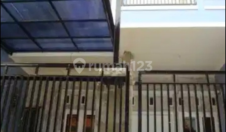 Disewakan Rumah 2 Lantai di Tebet Timur Jakarta Selatan