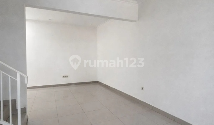 New Modern House, Serene Environment, Complete with Various Facilities Supporting Residents' Needs, SHM. 2