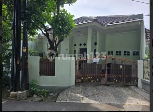 Rental: Spacious and Strategic House in Galaxy Bekasi Rental: Spacious and Strategic House in Galaxy Bekasi