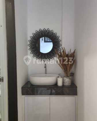 Dijual Cepat Sangat Bagus Terawat 2.5Lantai Catalina Gading Serpong