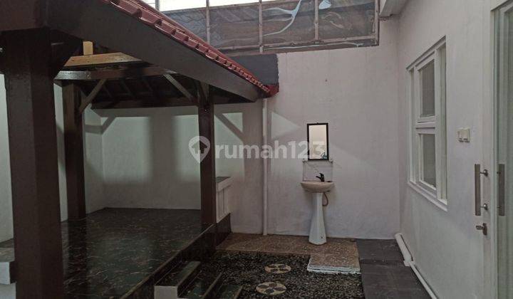 Disewakan Rumah Tingkat Komplek Antapani Kota Bandung 2