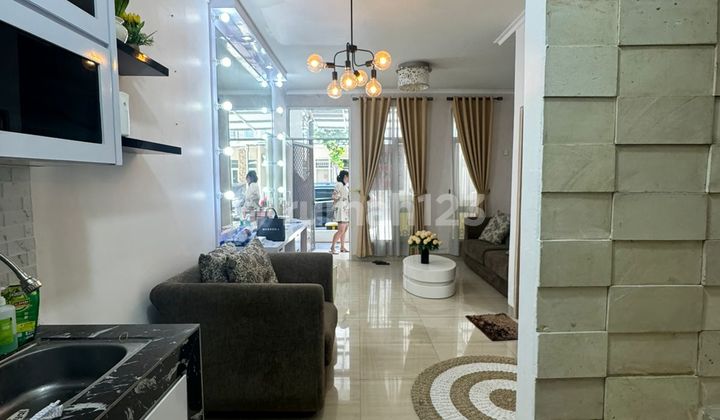 Rumah Royal Palm (Ukuran 4x11,5 m) Rumah Royal Palm (Ukuran 4x11,5 m)