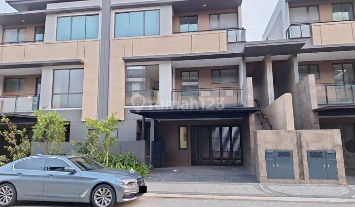 Rumah BSD City The Zora (LT/LB 200/350 m) 1