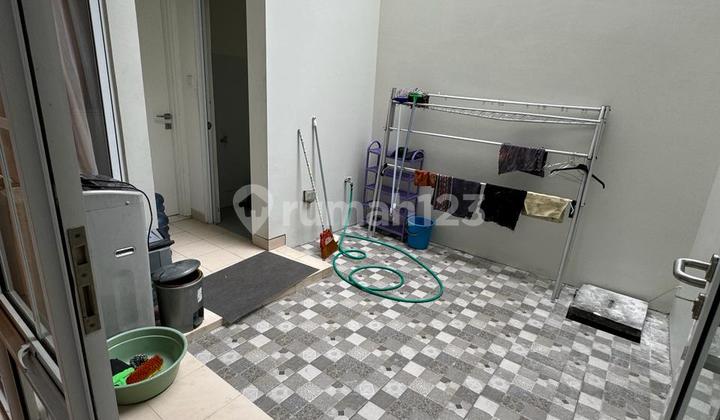 Lavon House Grandura Street (Land Area/Building Area 96/180 m) 2