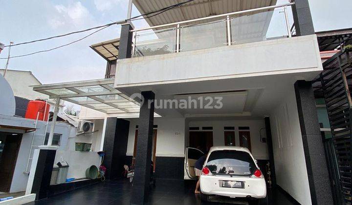 Rumah 2 Lantai Bagus Semi Furnished SHM di Serpong sal 1