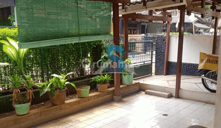 Rumah Unfurnished SHM di Rempoa, Tangerang 1