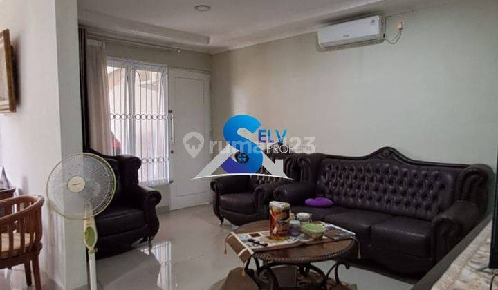 Rumah 2 Lantai Bagus Furnished SHM di Sektor 1 - Bintaro, Jakarta Selatan 2