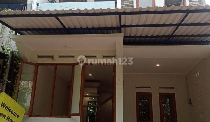 Rumah 2 Lantai Bagus SHM di Griya Aviva Ciputat, Tangerang Selatan. Rm, Hen, Ftr 1