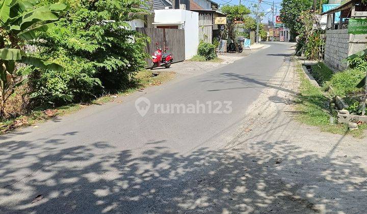 Land for rent on the main road in Tumbak Bayuh 1