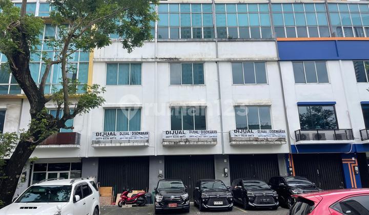 For Sale 9 Units of Shop Houses on Thamrin Boulevard, Central Jakarta 2