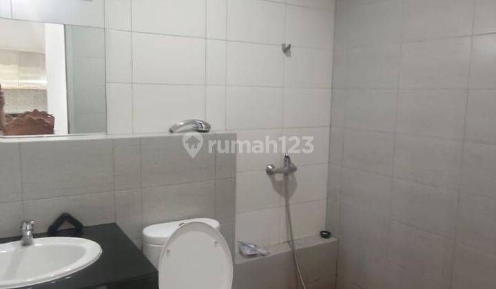 Rumah 2 Lantai Bagus Semi Furnished di Kelapa Gading Permai
, Jakarta Utara 2