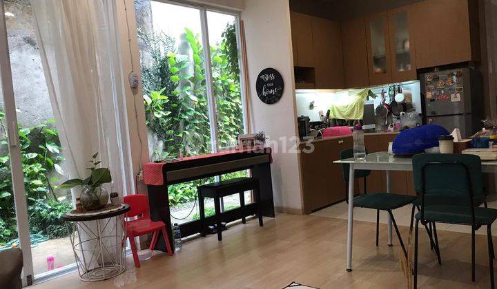 Rumah Cantik Taman Tytyan Indah Minimalis Semifurnished di Bekasi 2