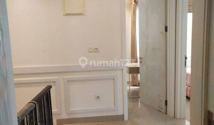 Rumah Kontrakan 2 Lantai Bagus Furnished di Cluster Eropa Sedayu City
, Jakarta Timur 2