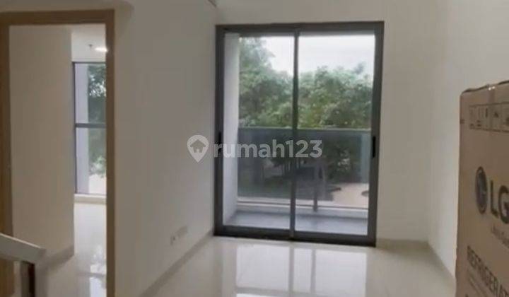 Di Sewakan Apartemen 1,5 Lantai Semi Furnish Sedayu City Kelapa.gading 2