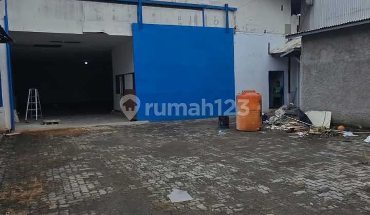 For Rent, Ready-to-Use Warehouse on West Bekasi Main Road