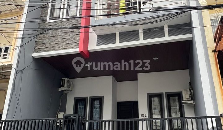 For Sale: Boarding House in Kopyor Timur, North Jakarta For Sale: Boarding House in Kopyor Timur, North Jakarta