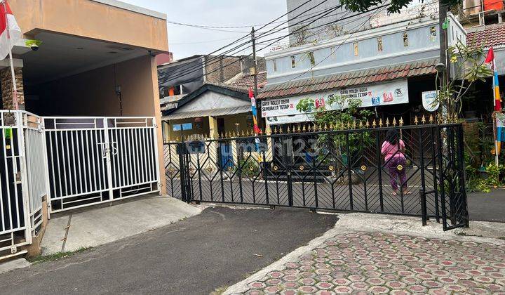 Rumah Bagus Sertifikat Hak Milik di Harapan Baru, Bekasi 2